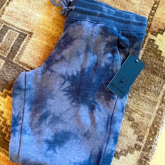 90° gray camouflage dark gray sweatpants with pockets soft and comfy perfect - Picture 3 of 4